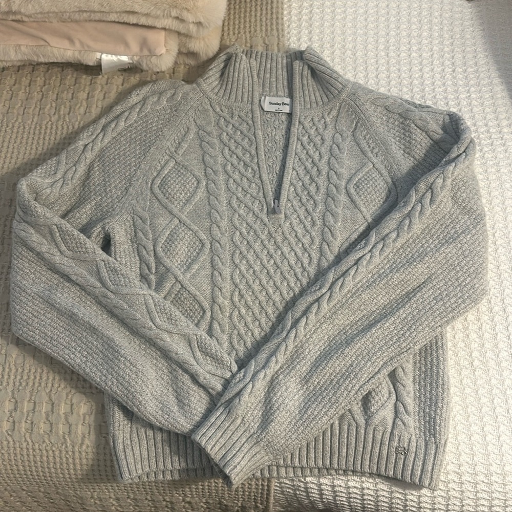 Aritzia Sunday best quarter zip grey sized small euc